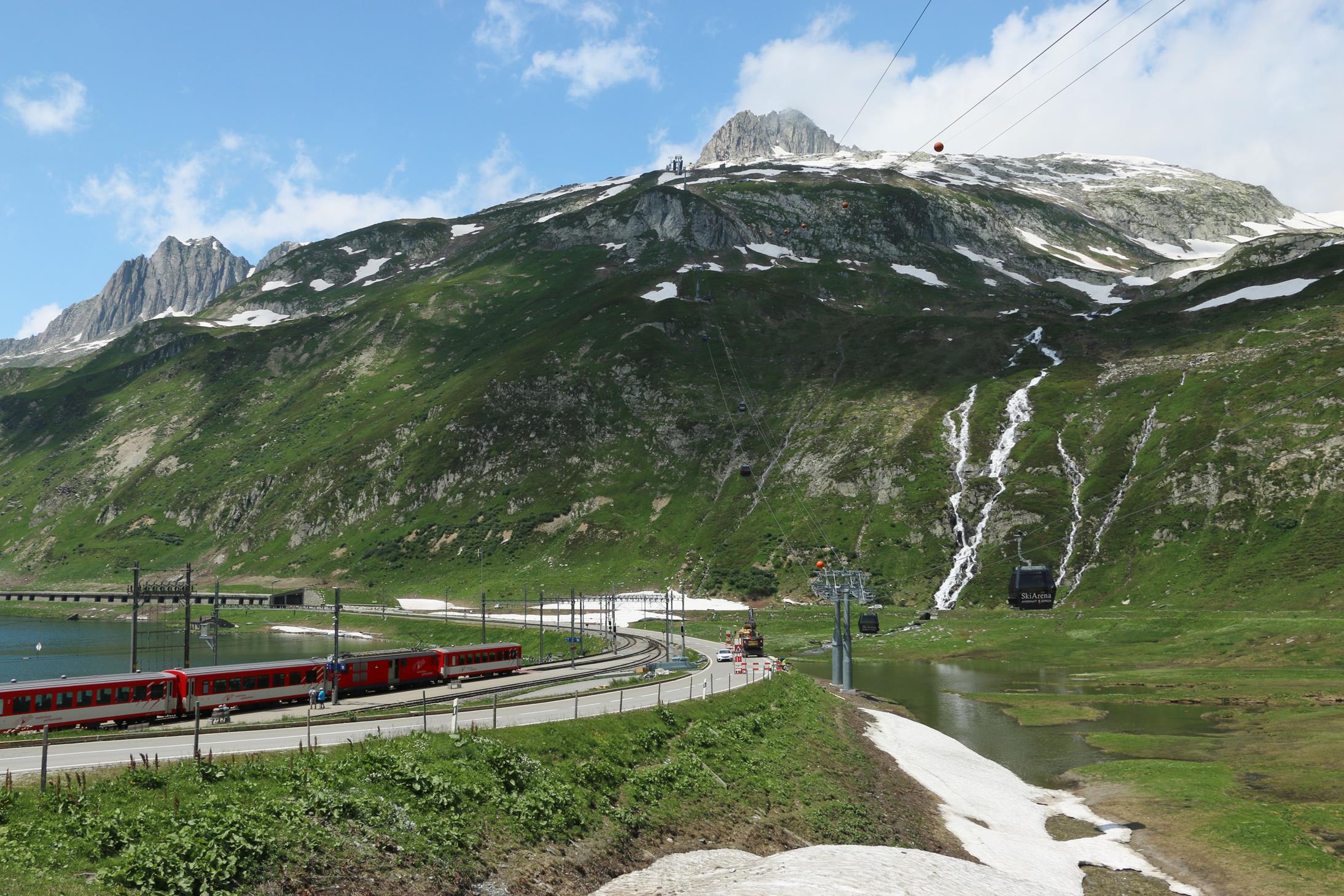 Oberalppass, Tschamut mitten durchs Tal Weg 9.7.2019